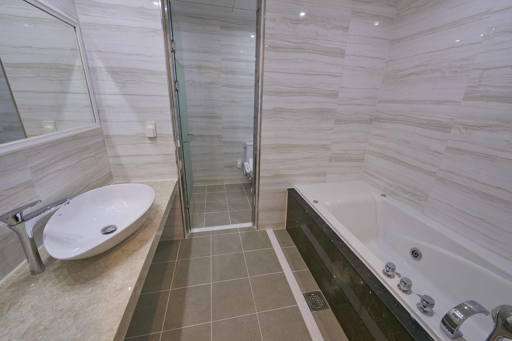 Dubai Hotel Gwangju Metropolitan City Eksteriør billede